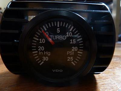 AUDI TOTALLED :-( GIAC RS4 Center Vent Boost Gauge-p1020278.jpg