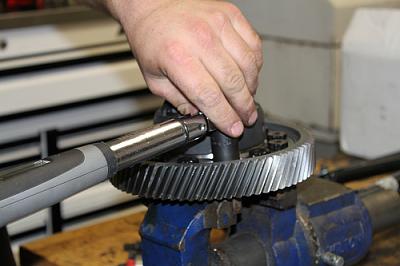 HYDE16 Reviews Peloquin LSD and USP Steel Shift Forks-8226312385_d186eed6d2.jpg