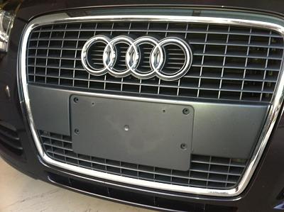 Looking to trade a license plate delete cover for a license plate holder-photo.jpg