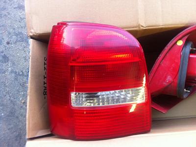 A4 avant tailight drivers side -backup-sept-24-274.jpg