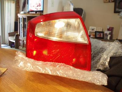 B6 OEM NEW Hella Driver Tailight-imported-july-4th-2009-043.jpg