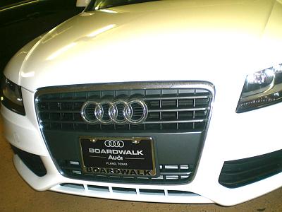 New OEM A4 Grille right off 2010 vehicle-grille.jpg