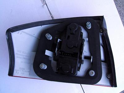 02-04 Audi A6 Right Side Tail light OEM-rs-taillight-3.jpg