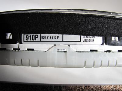 FS 99 B5 1.8T 5-spd Instrument Cluster-img_4695-2-.jpg