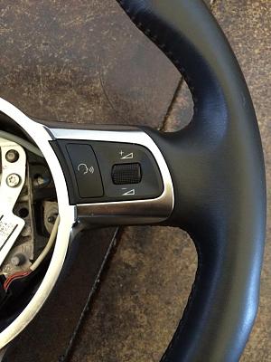 OEM Audi R8 steering wheel for sale-11701169_10206310502588928_8382222901812336570_n.jpg