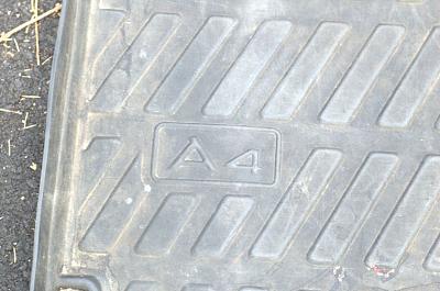 FS: 2008 A4 Sedan Cargo Tray  + S/H-dsc_7917.jpg