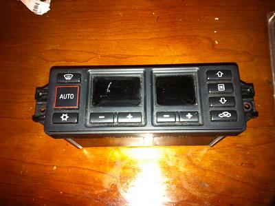 FS: 99 A4 2.8L parts: Radio, CD Changer, ECU, Temp Control Module-img_1415.jpg