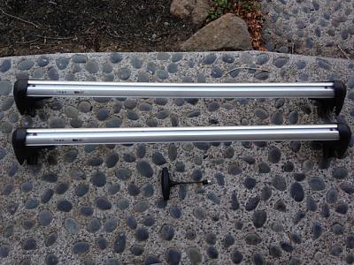 A3 OEM Roof Rack Crossbar-roof1.jpg