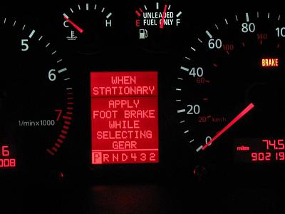 2000 A6 4.2, Silver, Royal blue &amp; Vanilla (rare)50-console-002.jpg