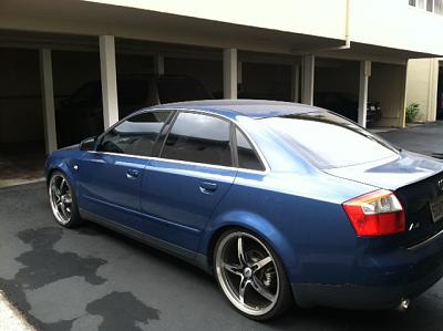 2003 Audi A4 Quattro-left.jpg