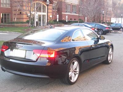2010 Audi A5 2.0T Coupe-2010_a5_2_.jpg