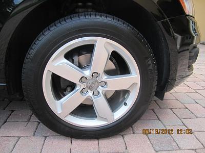 2011 Audi Q5 Fully Loaded 2.0T-june2012-041.jpg