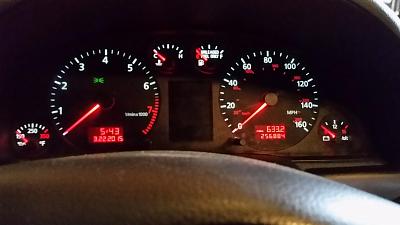 2001 A4 Quattro Avant - 50  Holland, MI-audi-dash.jpg