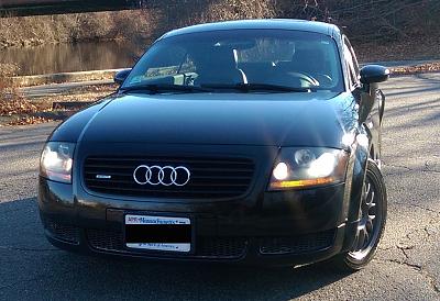 2002 Audi TT 1.8T Coupe Blk/Blk Manual-02-front-slant-noplate.jpg
