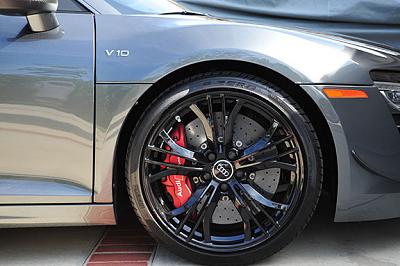 2015 Audi R8 V10 Competition 28XX miles-r8-carbon-brakes.jpg