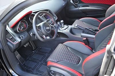 2015 Audi R8 V10 Competition 28XX miles-r8_interior2.jpg
