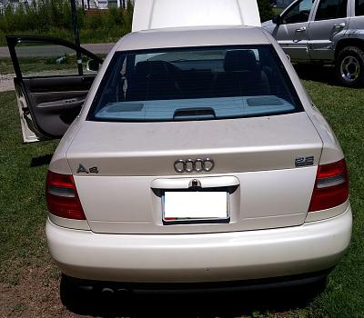Parting Out 1998.5 Audi A4-0613161524a.jpg