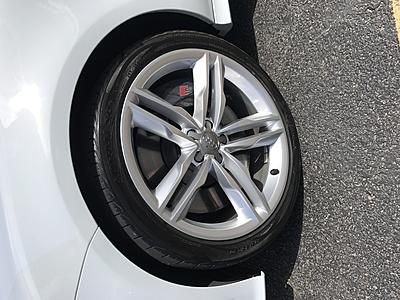 Clean white/black 2013 S7 Prestige low miles for sale-img_1732.jpg