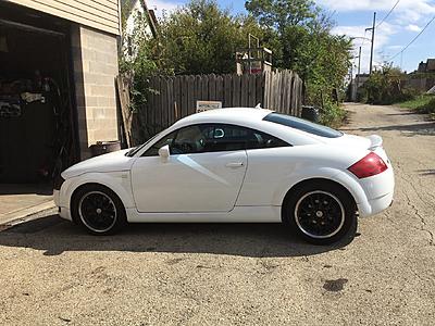 2002 Audi TT 225hp  6 speed White/Black-ds-side.jpg