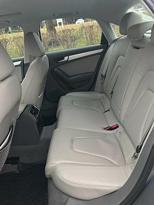 2011 A4, Prem Plus, 6MT, 36k mi-00r0r_kn0kt9wvjbu_1200x900.jpg