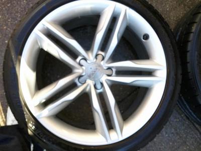 2010 Audi S5 Rims and tires Perfect condtion.00-424434_10150578789183555_564563554_8843139_1094515520_n.jpg