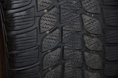 Like New - Blizzak LM-60 245/45 R18 Winter Tires mounted on Sport Edition A7 Wheels-dsc_3614.jpg