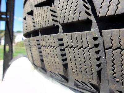 Blizzak 255/35 R19 (Set of 4) - 0-dsc01768-001.jpg