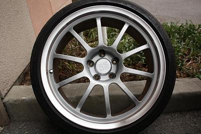 Neuspeed Forged RS10 19x8.5 ET35 Silver 235-35 tires-2012.02.11-007.jpg