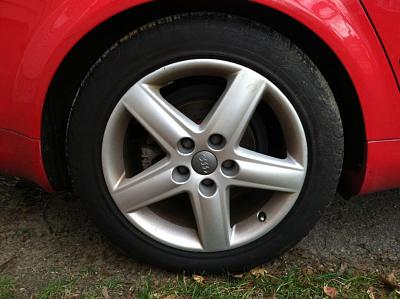 Audi A4 17'' OEM 5spoke Wheels 750$-img_0584%5B1%5D.jpg