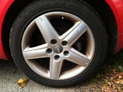 Audi A4 17'' OEM 5spoke Wheels 750$-img_0585%5B1%5D.jpg