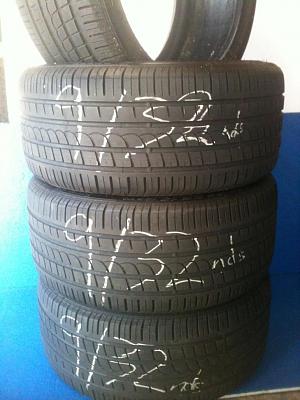 4 Pirelli P-Zero 255/35/19's Rosso plenty of tread-002.jpg