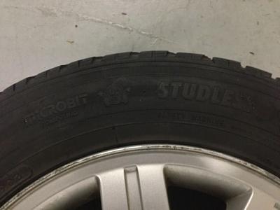 Mounted winter tires on OEM rims-3n03l43n25n65e65j4ccn3af14df5d2a51f95.jpg