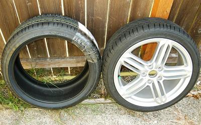 FS: One OEM A3 Tri-spoke wheel 2009-2013, Two NEW RE050A 225/40/18 TIRES 9/OBO-two_up_dscn0029.jpg