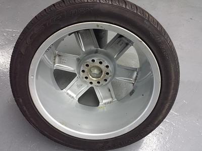 S4 repro wheel with Kumho A/S tire-20150131_154736.jpg