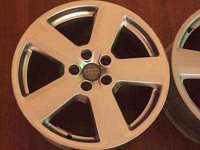 2007 B-7 A4 S Line Stock Wheels 18"-image1.jpg
