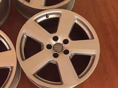 2007 B-7 A4 S Line Stock Wheels 18"-image4.jpg