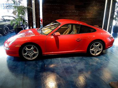 Set of 19" and 18" 911 wheels (lobster claw)-used-2006-porsche-911-carreras-11821-14289877-3-640.jpg