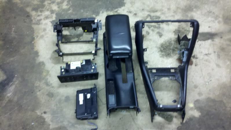 Name:  2011-06-03_22-20-45_209.jpg
Views: 18
Size:  50.6 KB