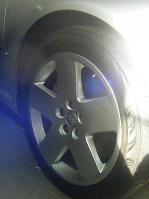 A8 oem 18" 2006 wheels-a8-wheel-1.jpg
