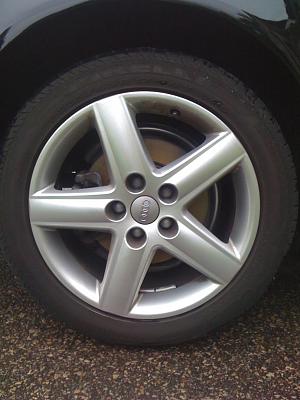 5 B7 A4 Wheels And Tires-img_0104.jpg