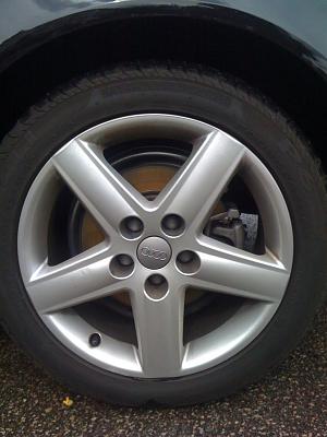 5 B7 A4 Wheels And Tires-img_0105.jpg