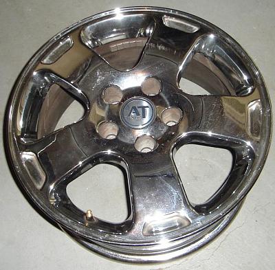 set of 3 AT Italia S5 chrome wheels 16x7-dsc03391.jpg