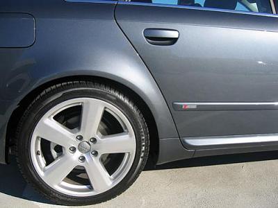 Feeler: OEM 18" B7 A4 S-Line Rims-373005167_12fe850b8a.jpg