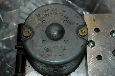 FS-Bosch ABS pump B5-A4/S4 1995-2001.-dsc_0043.jpg