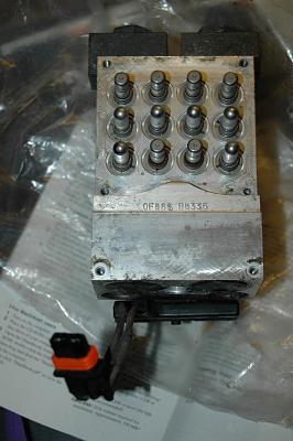 FS-Bosch ABS pump B5-A4/S4 1995-2001.-dsc_0042.jpg