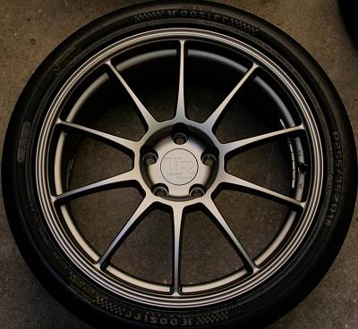 FS: AUDI 18&quot; Race Performance Wheels and slicks-img_3398.jpg