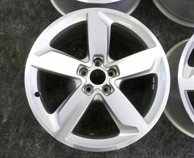 Q5 19" OEM  Alloys 4 Sale!!-wheel3.jpg