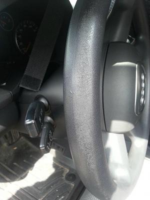 Peeling steering wheel (has anyone else had this problem)?-yjgzamhh.jpg