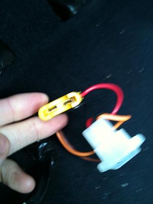 CD Changer-car-wires-2.jpg