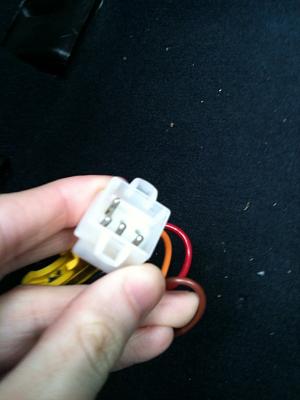 CD Changer-car-wires-3.jpg